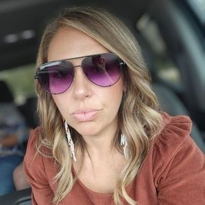 Meet your Posher, Kelli